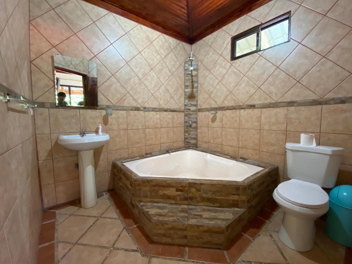 Bahia Ballena Rooms Uvita Buitenkant foto