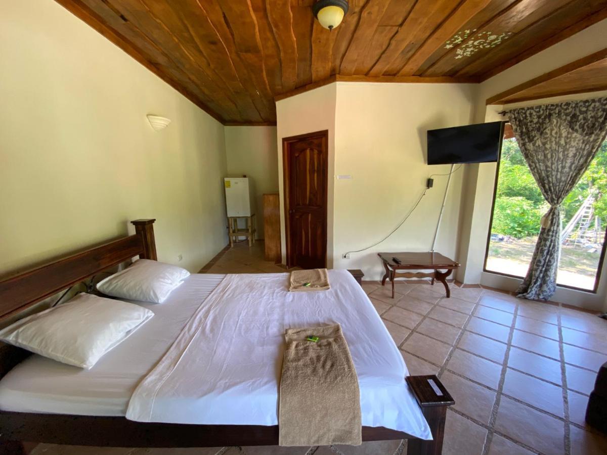 Bahia Ballena Rooms Uvita Buitenkant foto